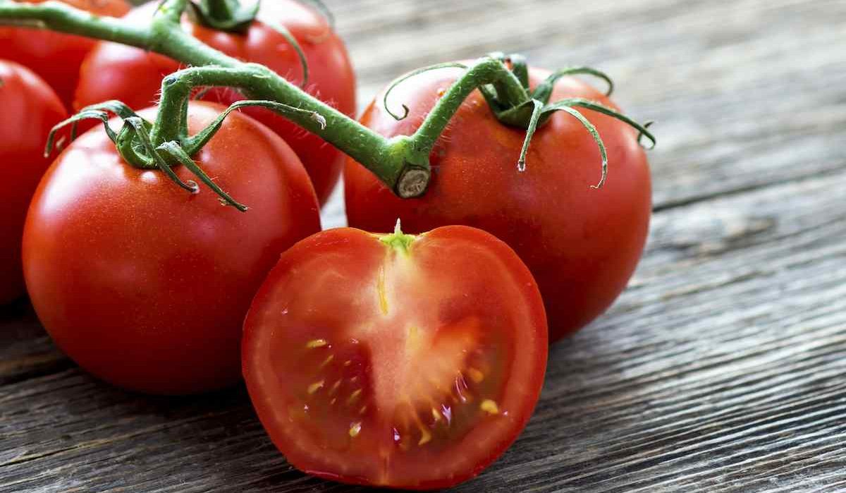  Tomato good for prostate and fighting against cancer 