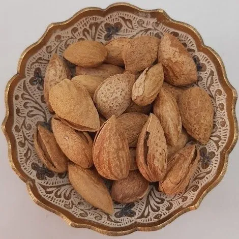 raw almonds in shell