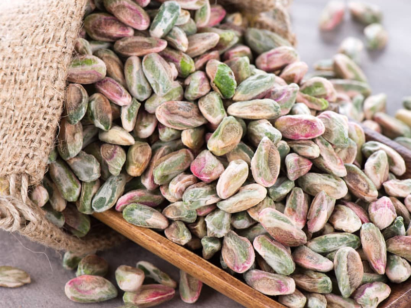 Raw California pistachio kernels | Buy at a cheap price