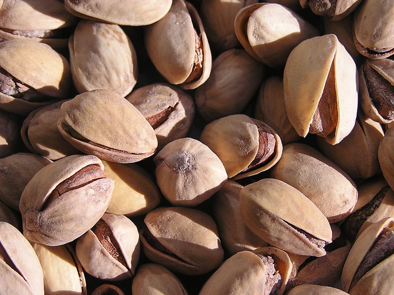 Unsalted pistachio kernels + purchase price, uses and properties