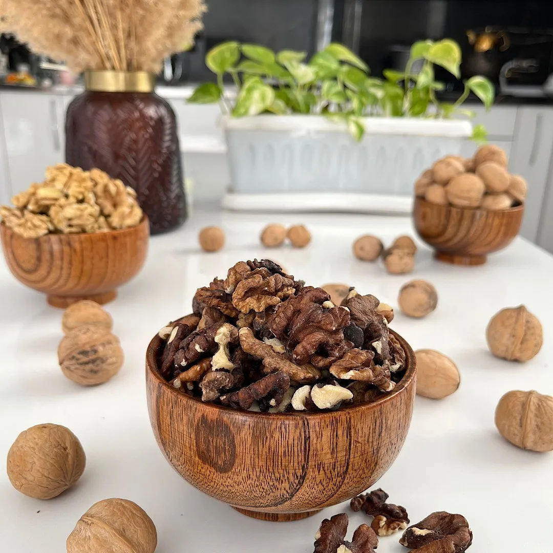 The price of whole unshelled walnuts from production to consumption