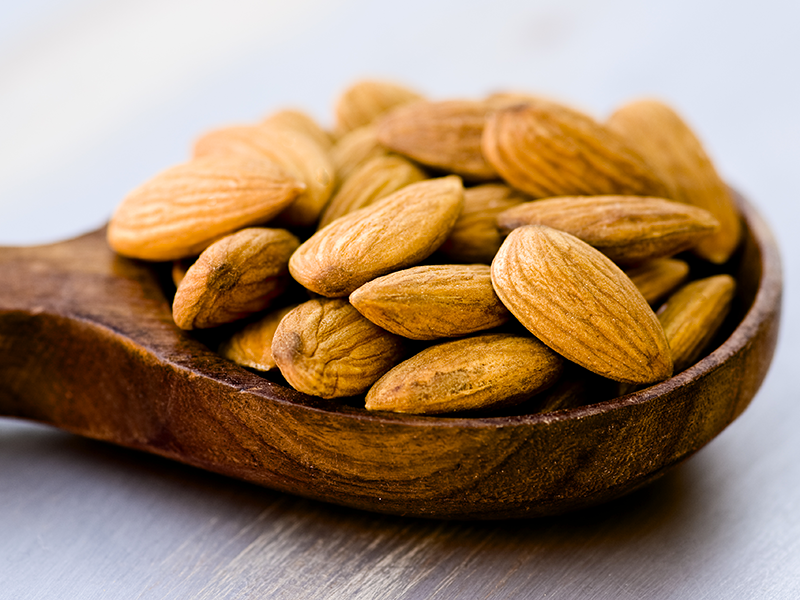 The purchase price of unsalted almonds Costco + properties, disadvantages and advantages
