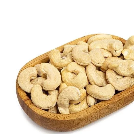 unshelled cashews
